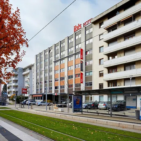 Отель Ibis Annemasse-geneve Амбиёи