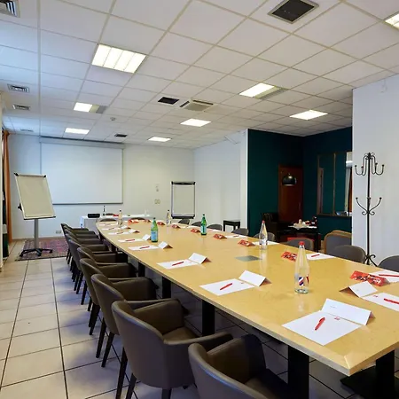 Ibis Annemasse-geneve Hotel Ambilly