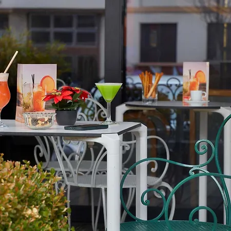 Отель Ibis Annemasse-geneve 3*