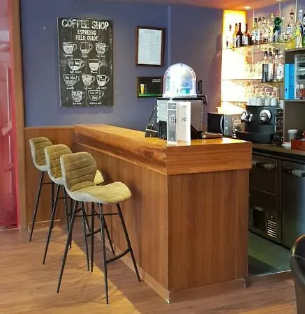 Ibis Annemasse-geneve 3* Амбиёи