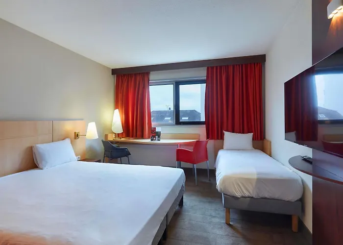 Ibis Annemasse-genève Hotel 3*