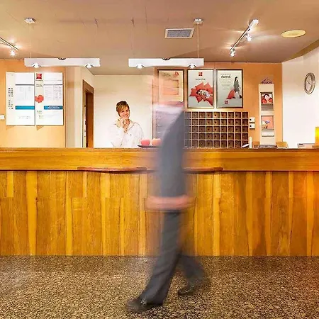 Ibis Annemasse-geneve 3*