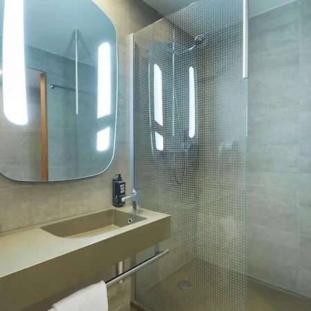 Ibis Annemasse-geneve 3*