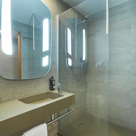 Ibis Annemasse-geneve 3* 安姆比利