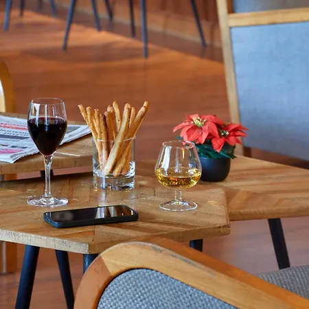 Ibis Annemasse-geneve Hotel 3*