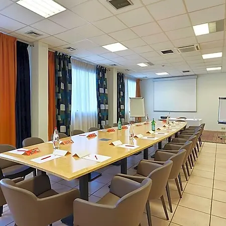 Hotel Ibis Annemasse-geneve 3*