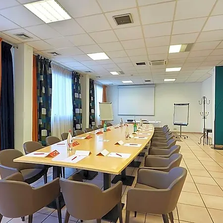 Ibis Annemasse-geneve מלון Ambilly