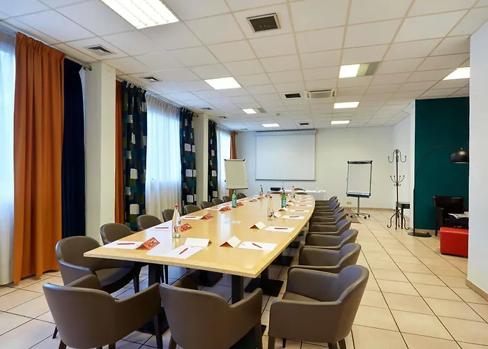 ホテル Ibis Annemasse-geneve