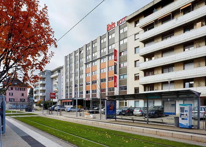 Ibis Annemasse-geneve 호텔 3*
