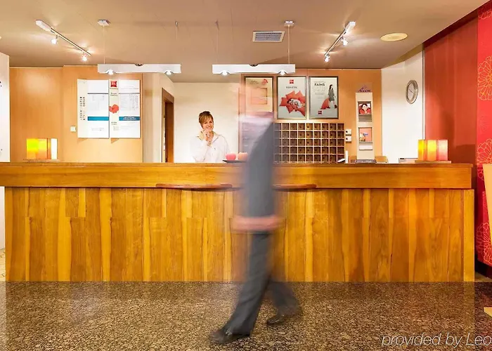 Ibis Annemasse-geneve Hotel 3*